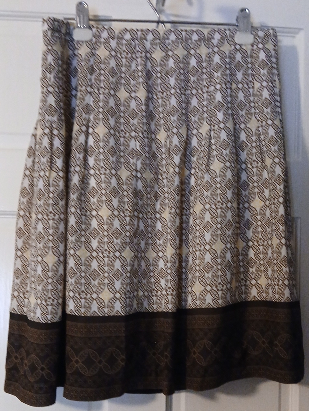 Loft Women's Cream Circle Skirt with Brown Printed Border